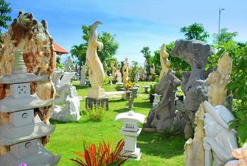 Huỳnh Bá Quát - ông tổ điêu khắc đá mỹ nghệ Non Nước