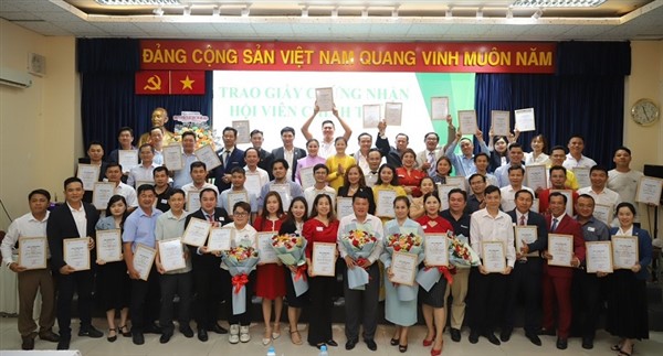 Câu lạc bộ Doanh nghiệp Tâm Trí Việt tổ chức chương trình ''Kết nối giao thương lần 1 và trao giấy chứng nhận hội viên''